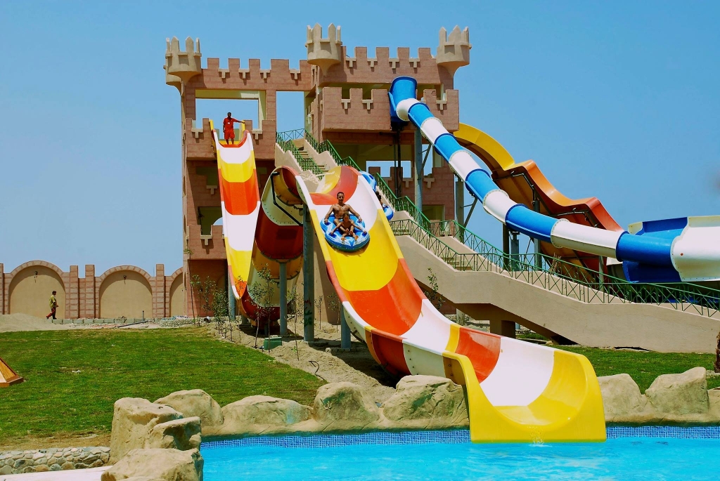 Glijbaan van Akassia Swiss Resort in Marsa Alam, Egypte