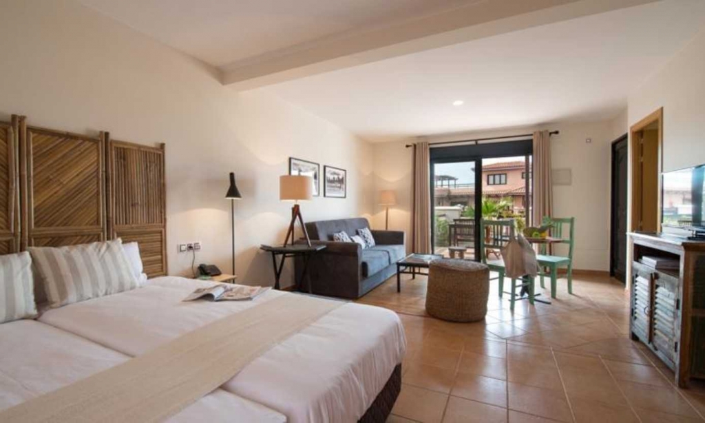 kamer villa origo mare village club in lajares fuerteventura Slaapkamer in villa van Origo Mare Village Club in Lajares, Fuerteventura