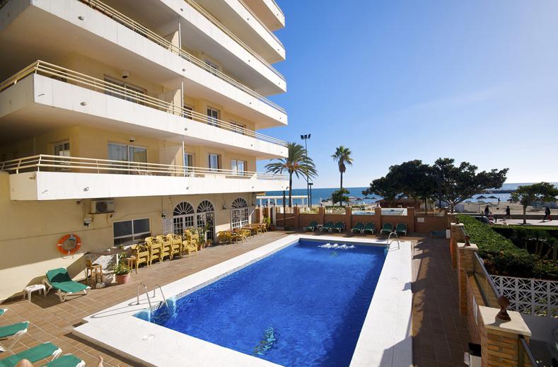 Zwembad van Appartementencomplex Stella Maris Fuengirola in Spanje