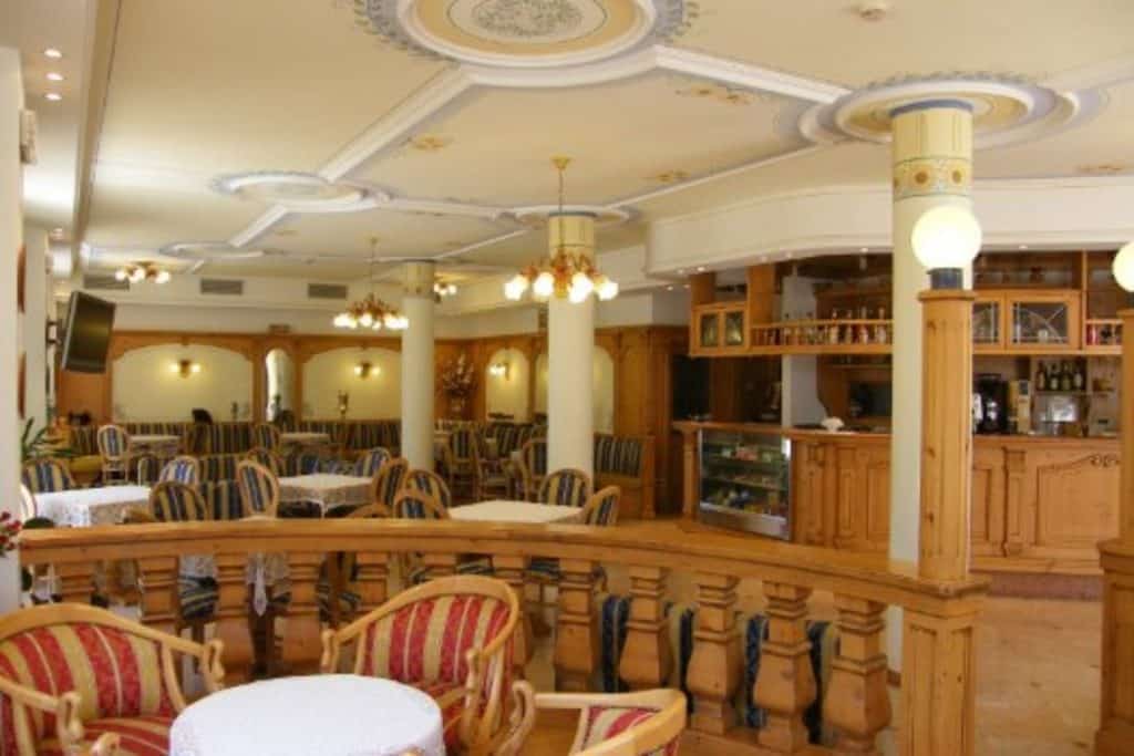 Restaurant van Hotel Europa in Molveno, Italië