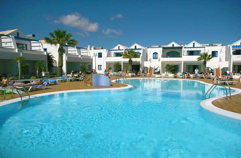 Zwembad van Hotel Cinco Plazas in Puerto del Carmen, Lanzarote