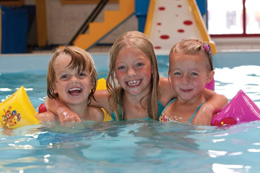 zwembad roompot bospark lunsbergen in borger drenthe Zwembad van Roompot Bospark Lunsbergen in Borger, Drenthe