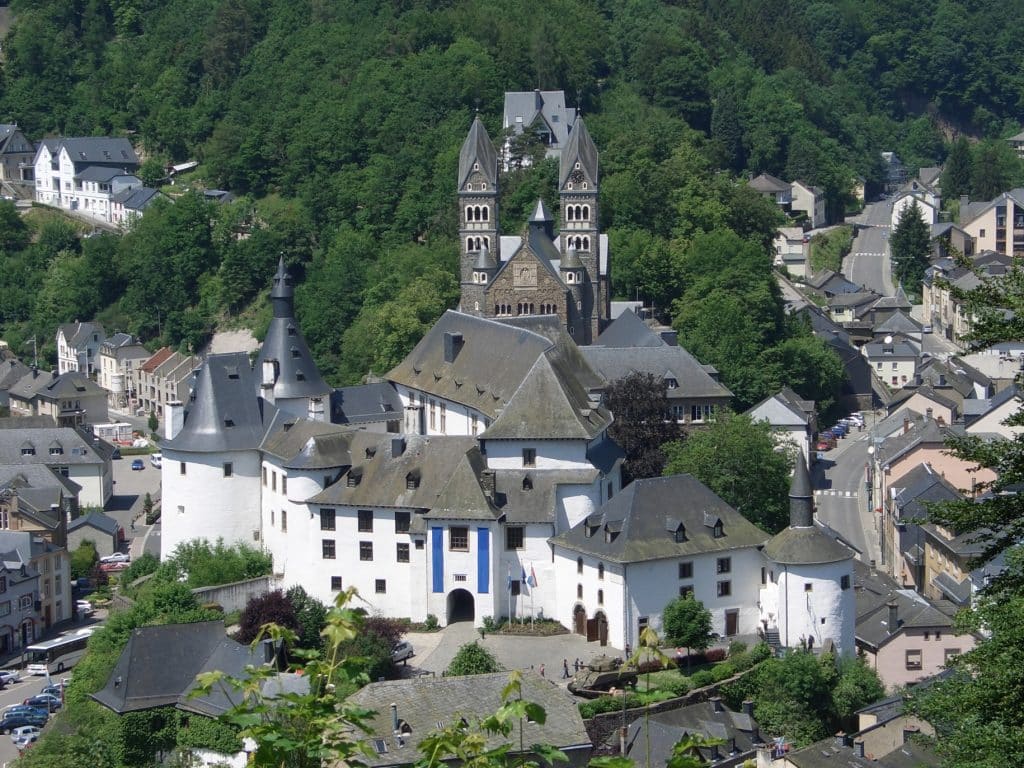 kerk in clervaux luxemburg Kerk in Clervaux, Luxemburg