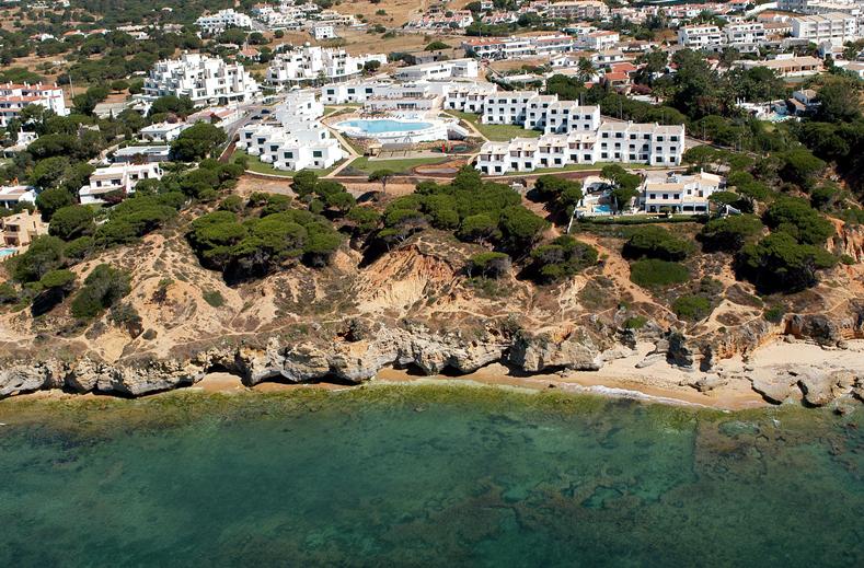 ligging villas daqua in olhos dagua portugal Ligging van Villas D’Aqua in Olhos d'Água, Portugal