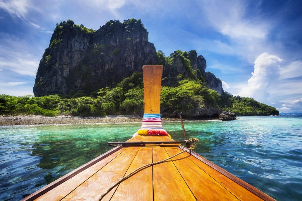 maya bay koh phi phi thailand Maya Bay, Koh Phi Phi, Thailand
