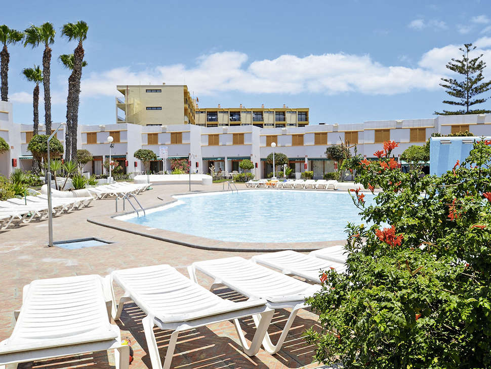 zwembad las brisas in playa del ingles gran canaria Zwembad van Las Brisas in Playa del Ingles, Gran Canaria