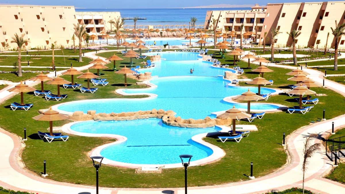 Zwembad van Jasmine Palace Resort & Spa in Hurghada, Egypte