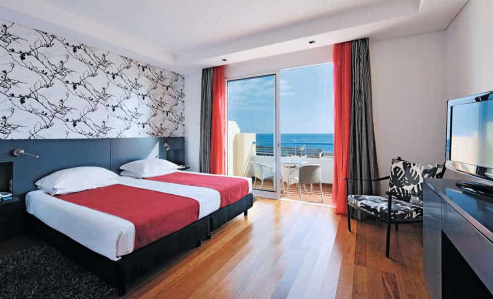 hotelkamer hotel calheta beach in calheta madeira Hotelkamer van Hotel Calheta Beach in Calheta, Madeira