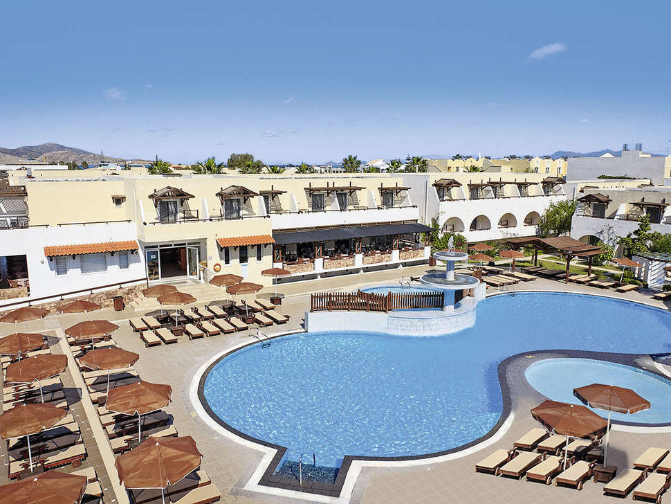 zwembad gaia village hotel in tigaki kos Zwembad van Gaia Village Hotel in Tigaki, Kos