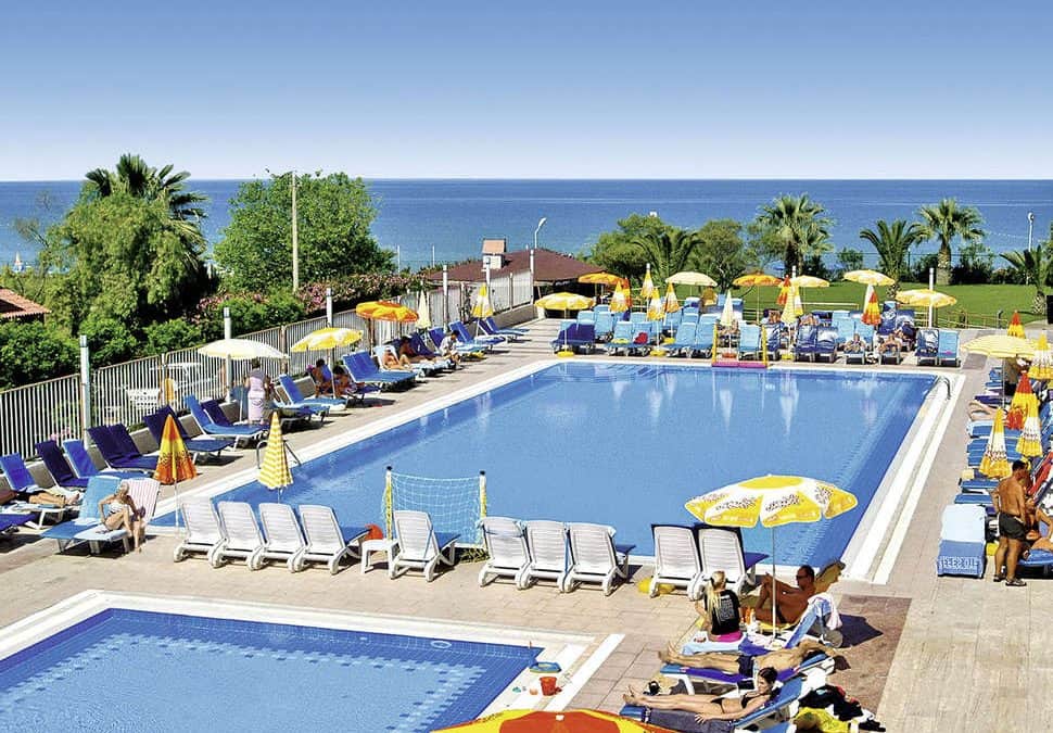 Zwembad van Hotel Ephesia in Kusadasi, Turkije