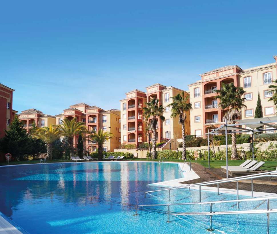 zwembad marble ama andalucia in islantilla costa de la luz spanje Zwembad van Marble AMA Andalucia in Islantilla, Costa de la Luz, Spanje