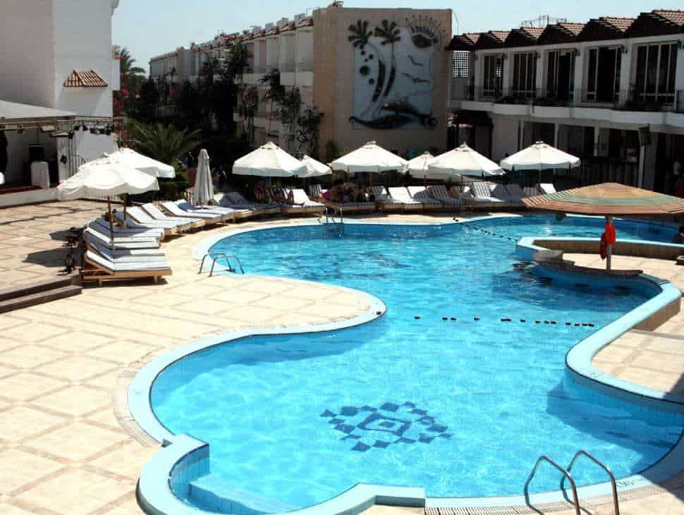 zwembad minamark beach resort in hurghada egypte Zwembad van Minamark Beach Resort in Hurghada, Egypte