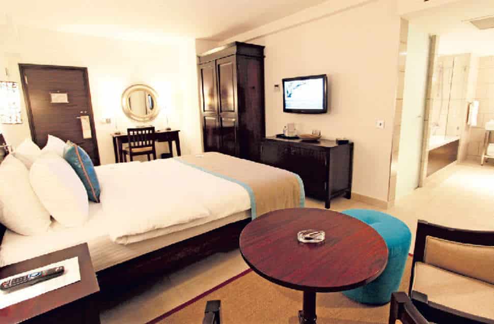 Hotelkamer hotel altinkaya kyrenia cyprus Hotelkamer van Hotel Altinkaya in Kyrenia, Cyprus
