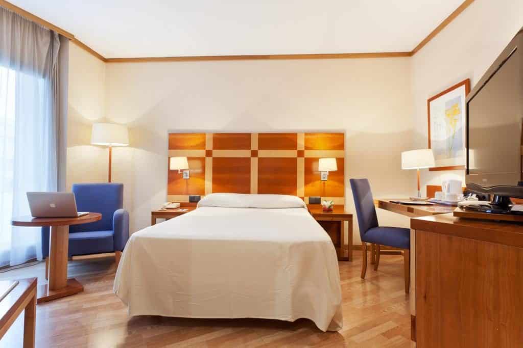 Hotelkamer hotel senator parque central valencia spanje Hotelkamer Hotel Senator Parque Central in Valencia, Spanje