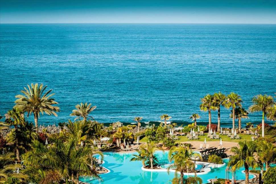 Zwembad sheraton la caleta costa adeje tenerife Strand en zwembad van Sheraton La Caleta in Costa Adeje, Tenerife