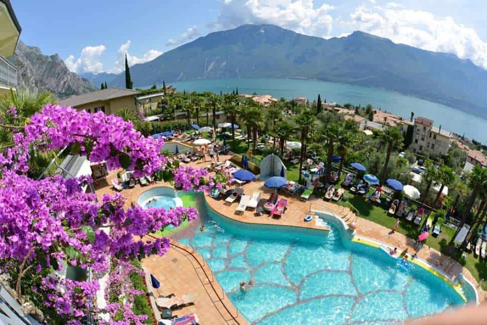 Zwembad van Hotel Royal Village in Limone sul Garda, Gardameer