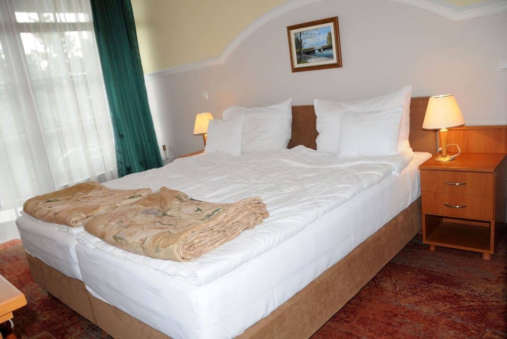 hotelkamer makpetrol hotel struga macedonie Hotelkamer van Makpetrol Hotel in Struga, Macedonië