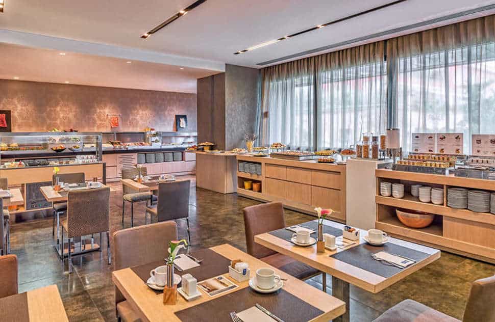 ontbijt h10 roma citta rome italie Ontbijt in H10 Roma Citta in Rome, Italië