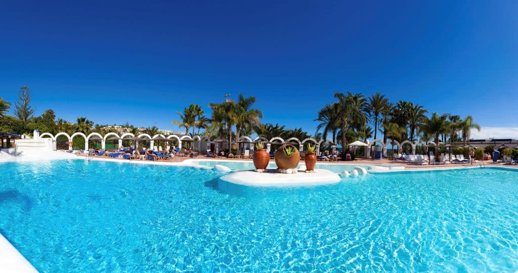 Zwembad van Hotel Melia Tamarindos in San Agustin, Gran Canaria