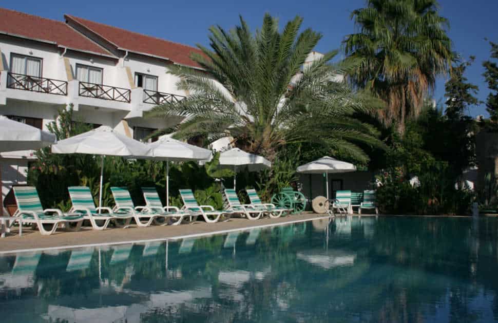 zwembad hotel top set karavas cyprus Zwembad van Hotel Top Set in Karavas, Cyprus