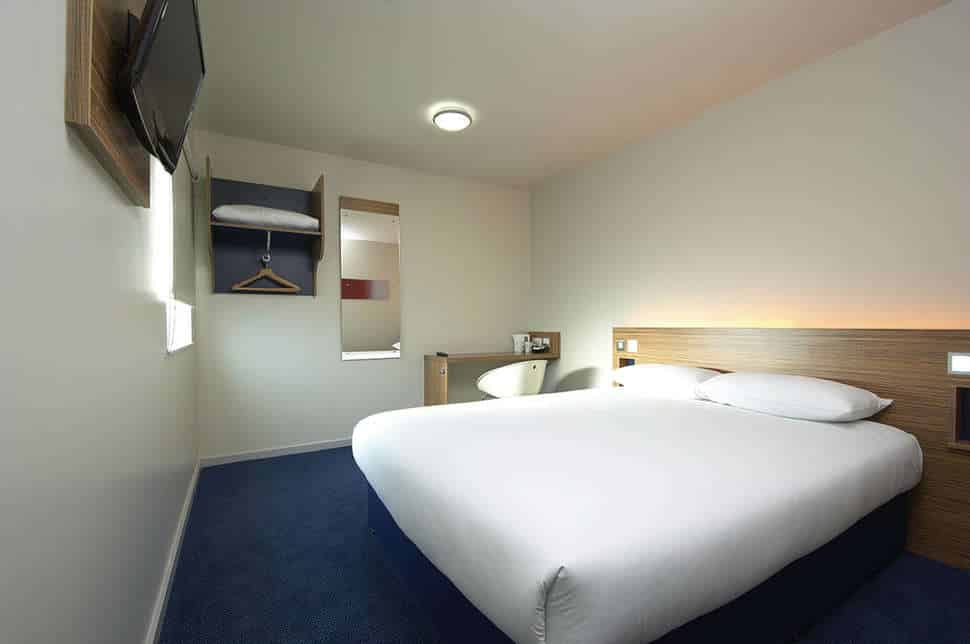 hotelkamer travelodge stratford hotel londen verenigd koninkrijk Hotelkamer van het Travelodge Stratford Hotel in Londen, Verenigd Koninkrijk