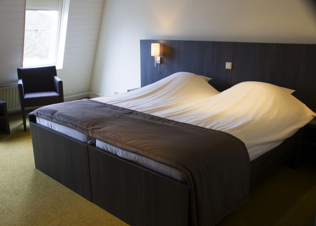hotelkamer hotel de koekoekshof elp drenthe Hotelkamer in Hotel de Koekoekshof in Elp, Drenthe