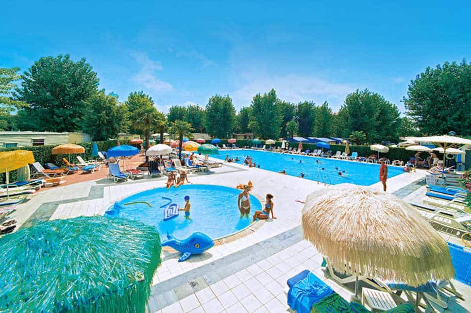 zwembaden butterfly camping village peschiera del garda italie Butterfly Camping Village in Peschiera del Garda, Italië