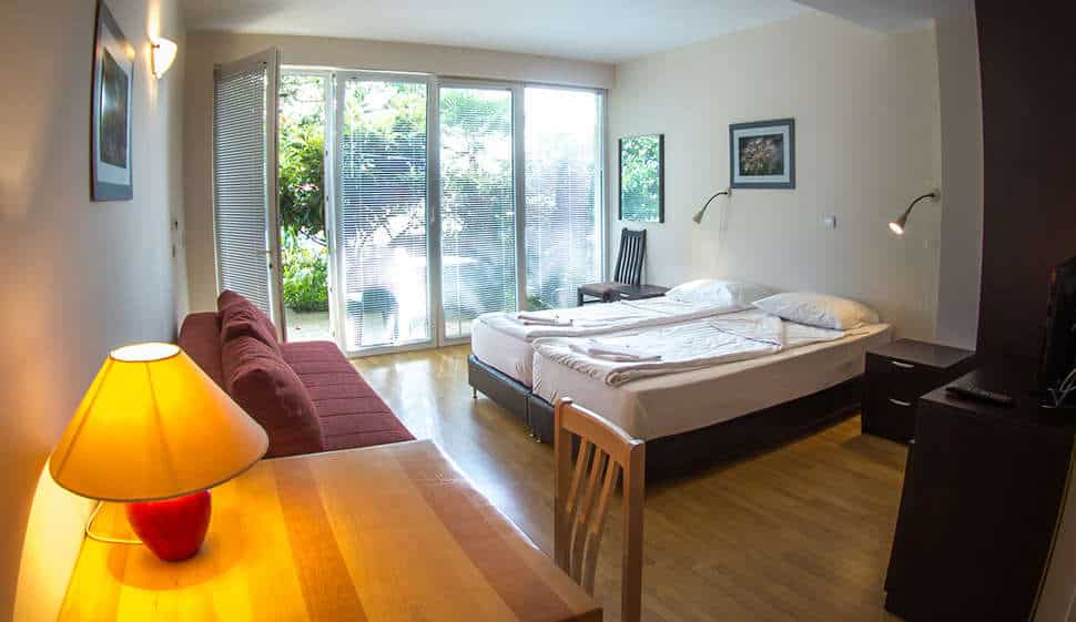 hotelkamer oaza inn ohrid macedonie Hotelkamer van hotel Oaza Inn in Ohrid, Macedonië