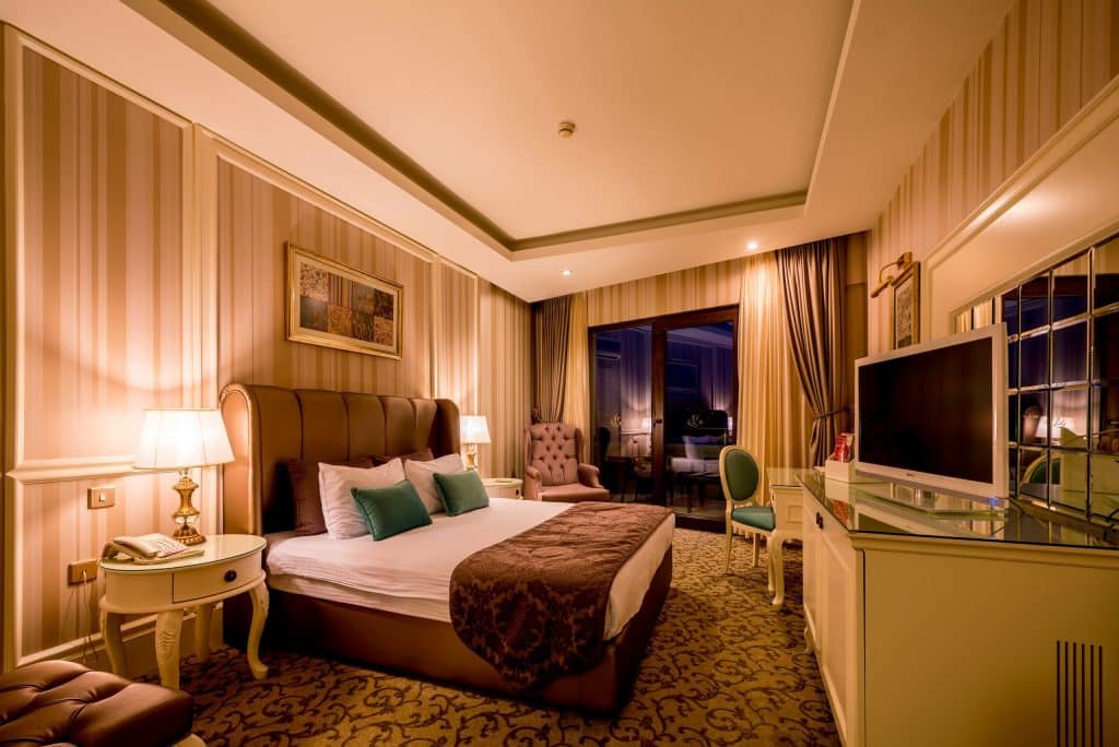 hotelkamer vuni palace kyrenia cyprus Hotelkamer van Vuni Palace in Kyrenia, Cyprus