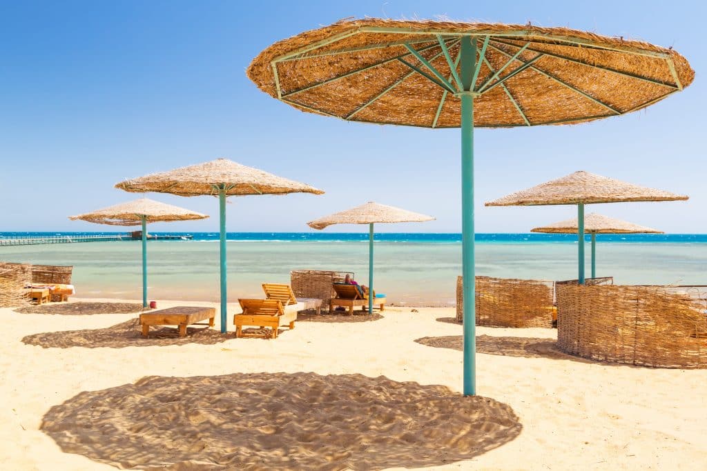 strand hurghada Strand van Triton Empire Beach in Hurghada, Egypte