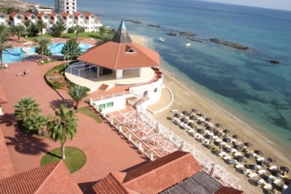 strand salamis bay conti famagusta cyprus Ligging van Salamis Bay Conti in Famagusta, Cyprus