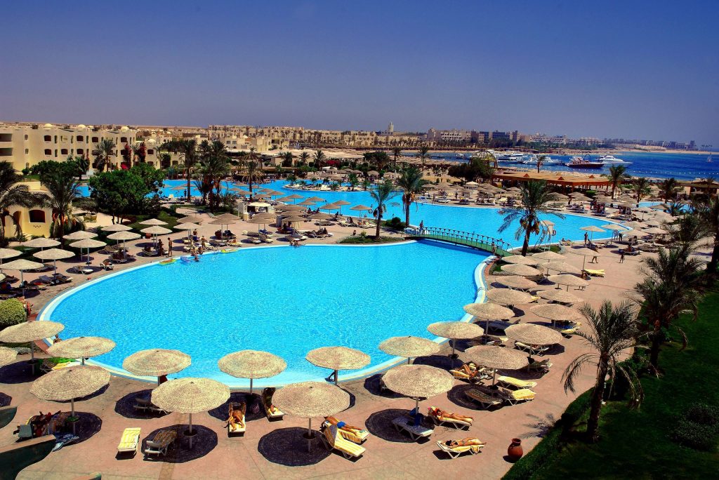 tia heights makadi bay egypte Zwembad van Tia Heights in Makadi Bay, Egypte