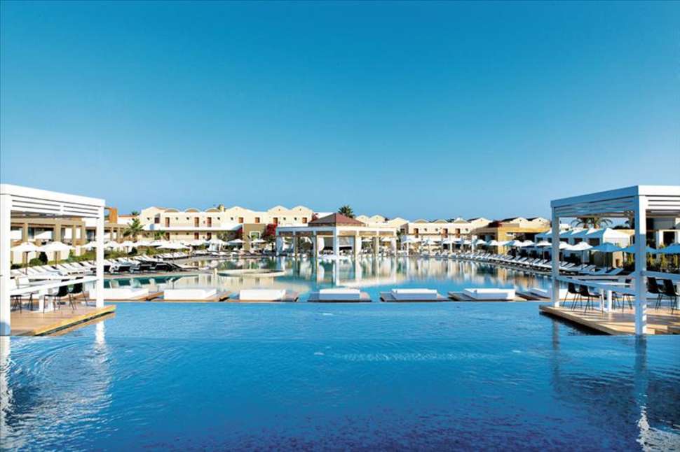 zwembaden pelagos suites hotel kos stad kos Zwembaden van Pelagos Suites Hotel in Kos-Stad, Kos