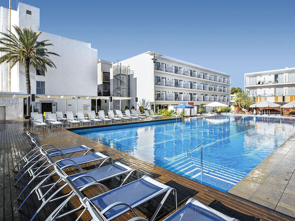 hotel puchet sant antoni de portmany ibiza Zwembad van Hotel Puchet in Sant Antoni de Portmany , Ibiza