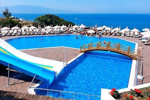 hotel woxxie in turgutreis turkije Zwembad van Hotel Woxxie in Turgutreis, Turkije