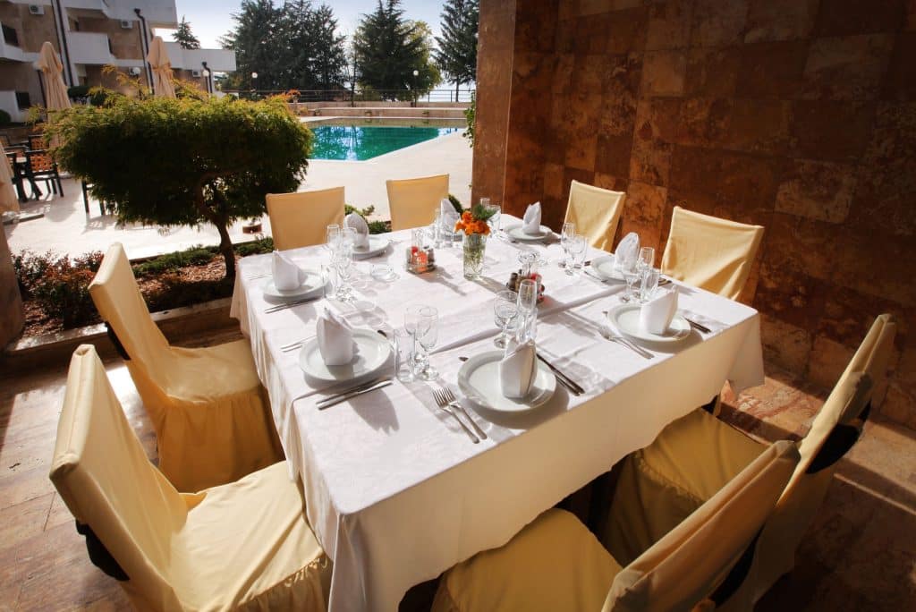 restaurant hotel sileks in ohrid macedonie restaurant van Hotel Sileks in Ohrid, Macedonië