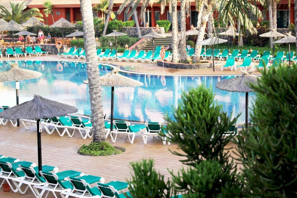 zwembad oasis village in corralejo fuerteventura Zwembad van Oasis Village in Corralejo, Fuerteventura