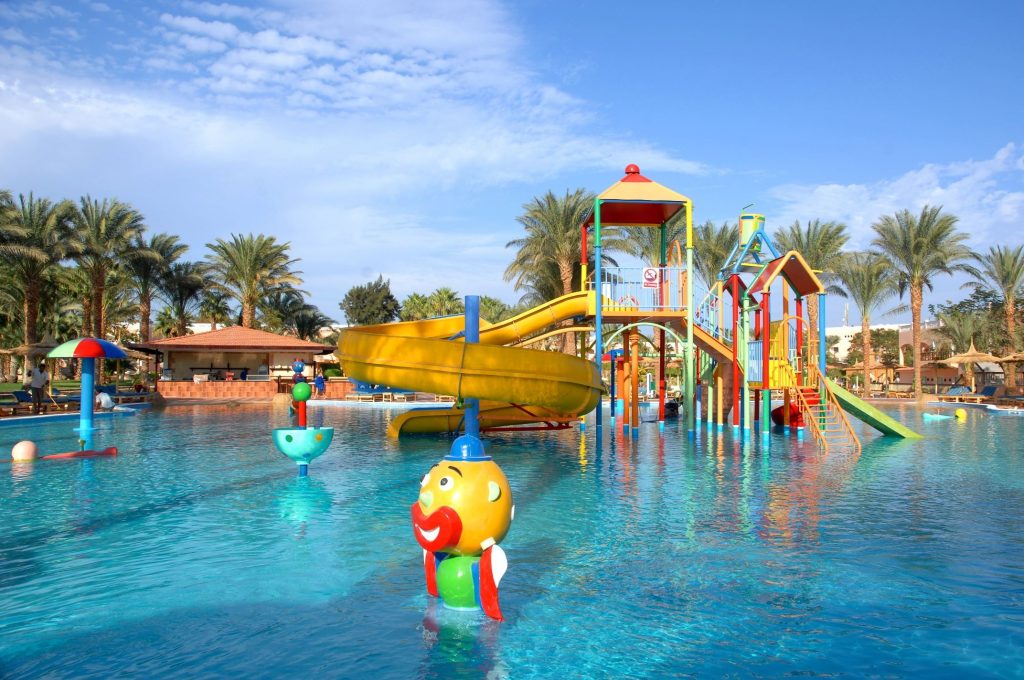 kinderbad beach albatros resort in hurghada egypte Kinderbad van Beach Albatros Resort in Hurghada, Egypte
