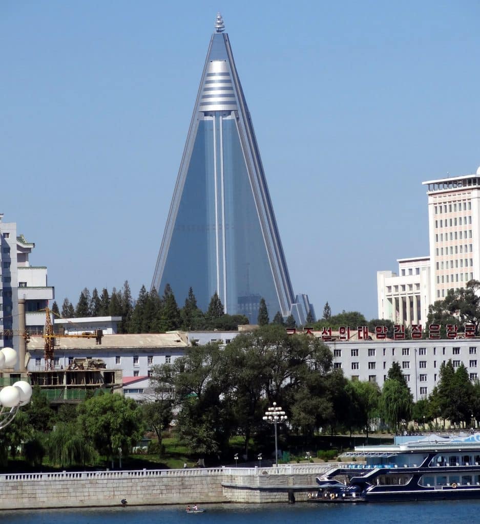 Ryugyonghotel pyongyang noord korea Uitzicht over het Ryugyonghotel in Pyongyang, Noord-Korea