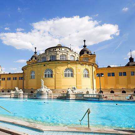 Budapest szechenyi thermale baden