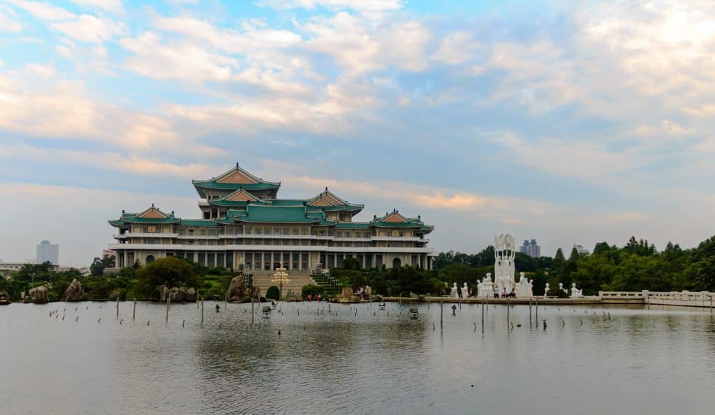 school pyongyang noord korea People's Palace school, Pyongyang in Noord-Korea