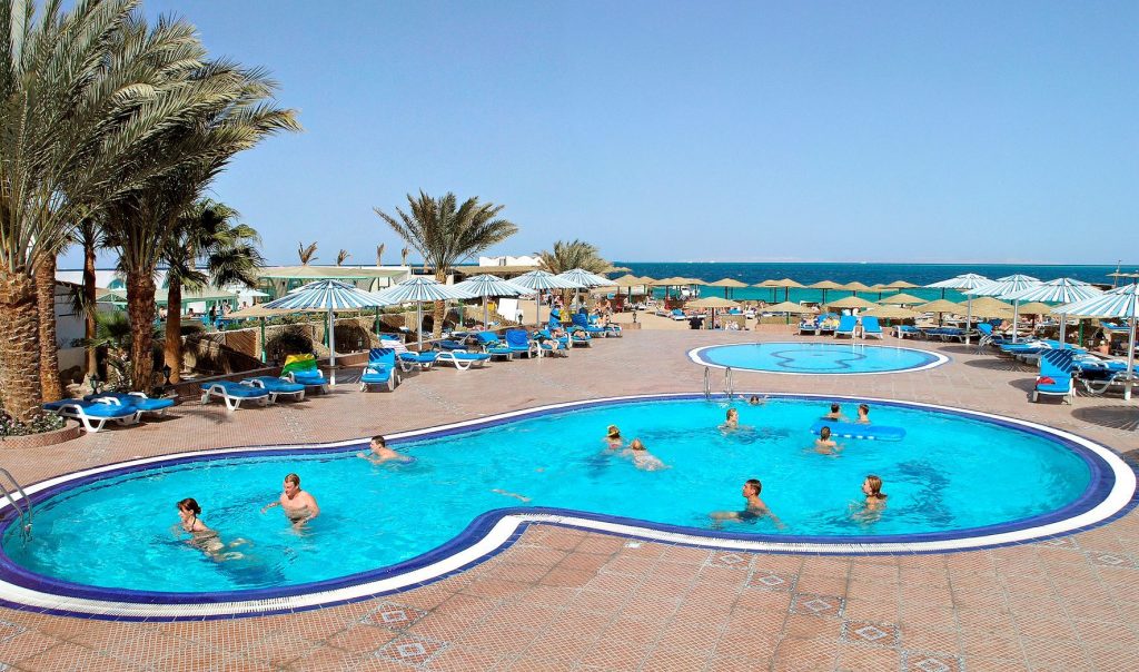 zwembad the three corners empire hotel in hurghada egypte Zwembaden bij The Three Corners Empire hotel in Hurghada, Egypte