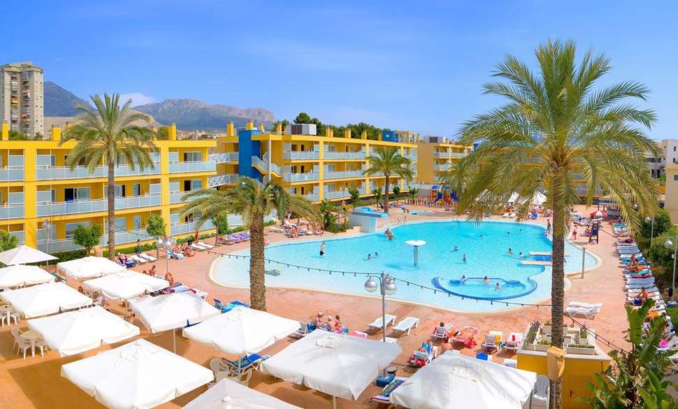 appartementen terralta in benidorm spanje 1 Zwembad van appartementen Terralta in Benidorm, Spanje