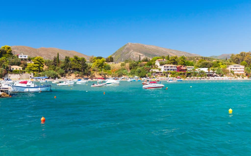 strand agios sostis zakynthos griekenland Strand van Agios Sostis op Zakynthos, Griekenland