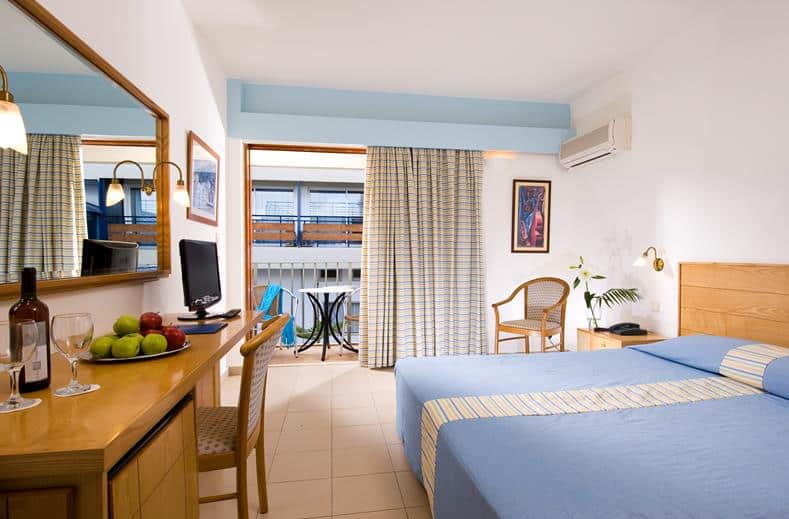 hotelkamer hotel coral in agios nikolaos kreta Hotelkamer van Hotel Coral in Agios Nikolaos, Kreta