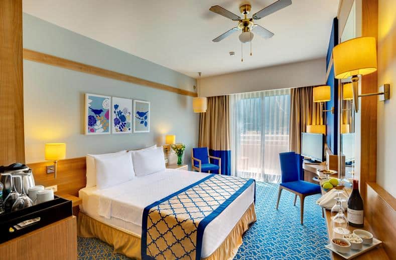 hotelkamer la blanche island in guvercinlik turkije Hotelkamer van La Blanche Island in Guvercinlik, Turkije