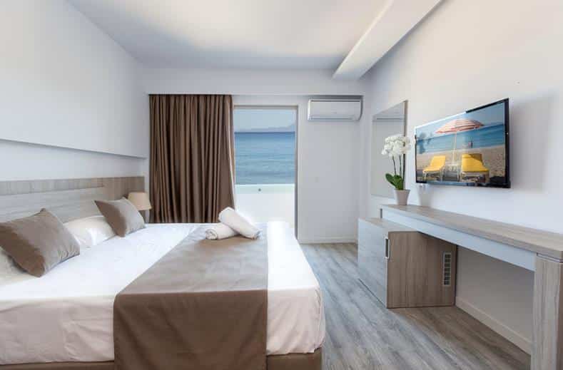 hotelkamer uitzicht akti imperial in ixia rhodos Hotelkamer van Akti Imperial in Ixia, Rhodos