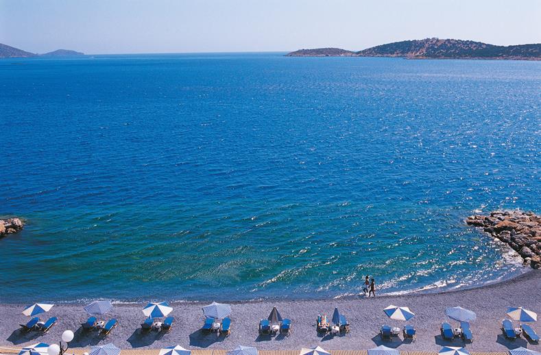 Zee en strand bij Hotel Coral in Agios Nikolaos, Kreta