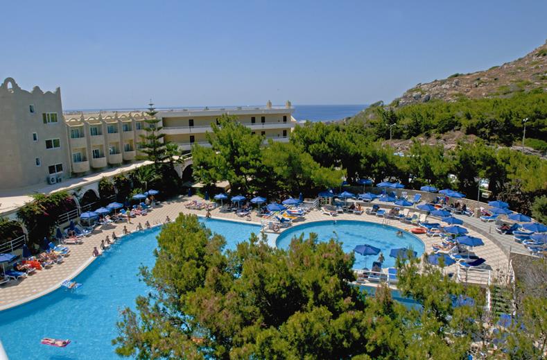 zwembad hotel kalithea mare palace in kalithea rhodos Zwembad van Hotel Kalithea Mare Palace in Kalithea, Rhodos