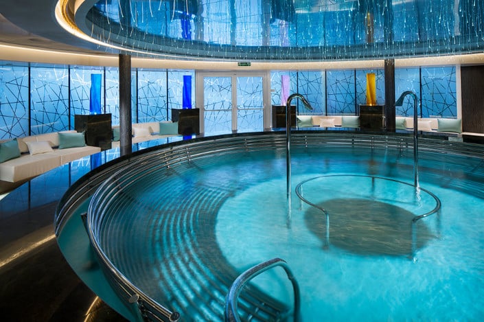 zwembad ms koningsdam in oslo noorwegen Spa van MS Koningsdam in Oslo, Noorwegen